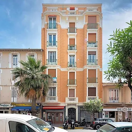 Apartamento - 300m *
